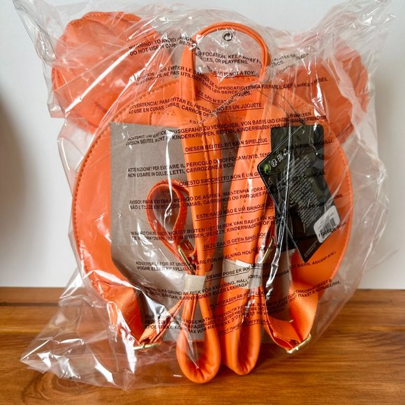 Minnie Mouse Pumpkin Minnie Glow-in-the-Dark Mini-Backpack - Picture 8 of 9